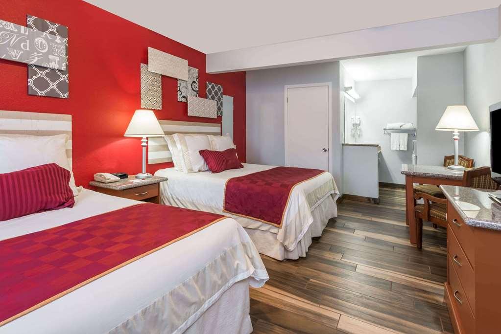 รามาดา บาย วินด์แฮม เนียร์ ซีเวิร์ลด์ มิสชัน บีช Hotel ซานดิเอโก ภายนอก รูปภาพ